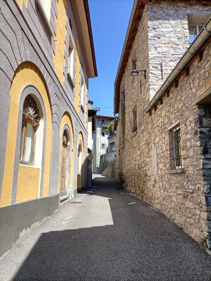 Bed and Breakfast La Capinera Muggio Екстер'єр фото